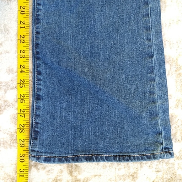 No Boundaries Distressed Boot Cut Jeans Junior 17 Blue - Picture 13 of 14